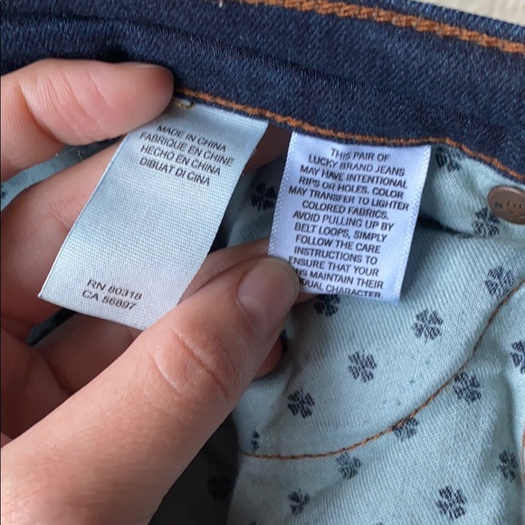 Dark Wash Lucky Brand Jeans - Picture 5 of 7